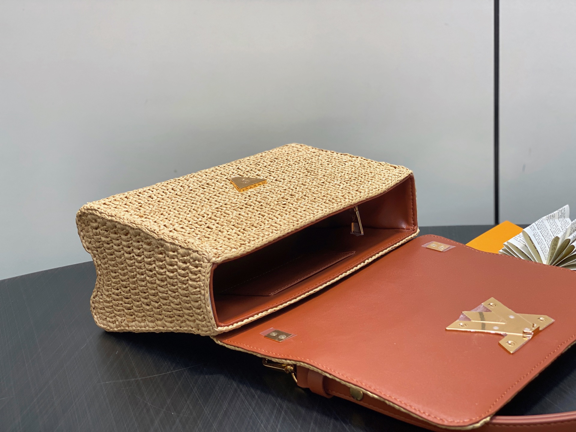 Louis Vuitton Twist Slim