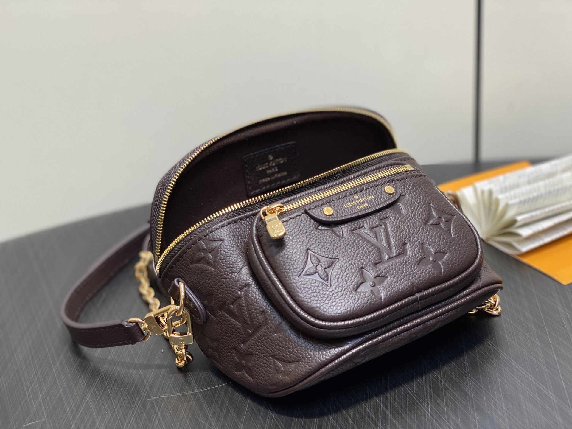 Louis Vuitton Mini Bumbag Monogram. Size