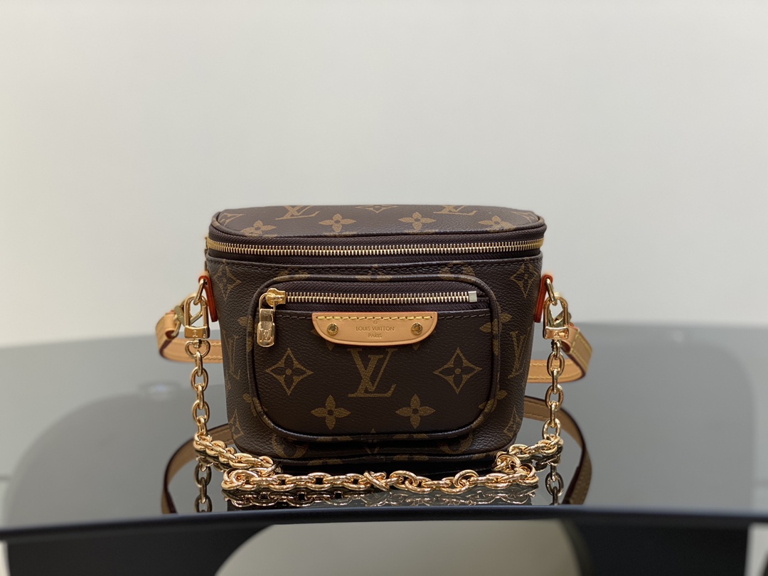 Louis Vuitton Mini Bumbag Monogram. Size