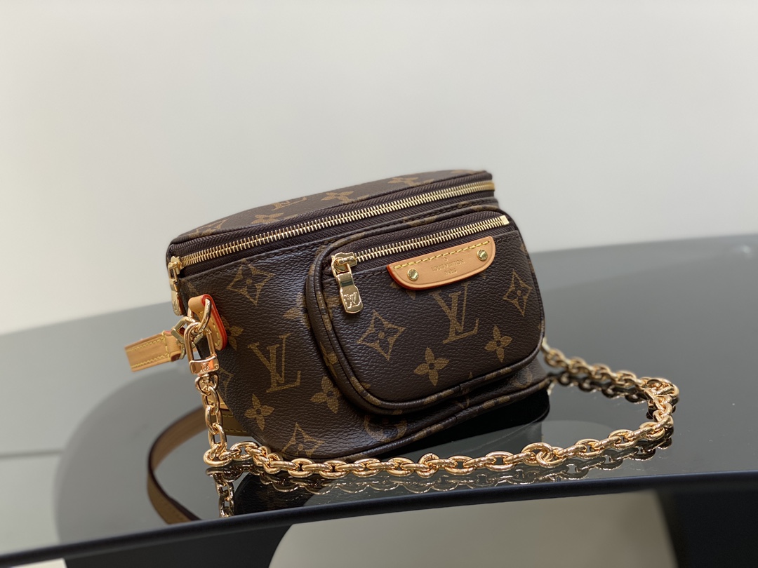 Louis Vuitton Mini Bumbag Monogram. Size