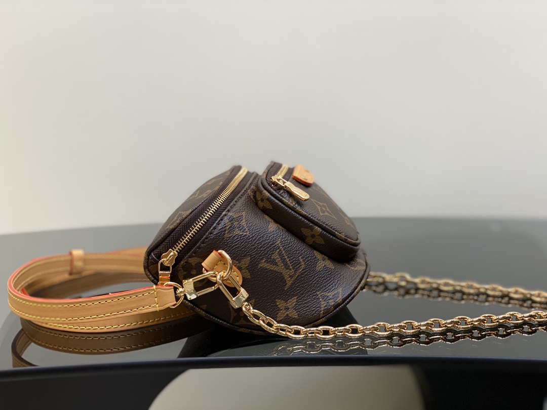 Louis Vuitton Mini Bumbag Monogram. Size