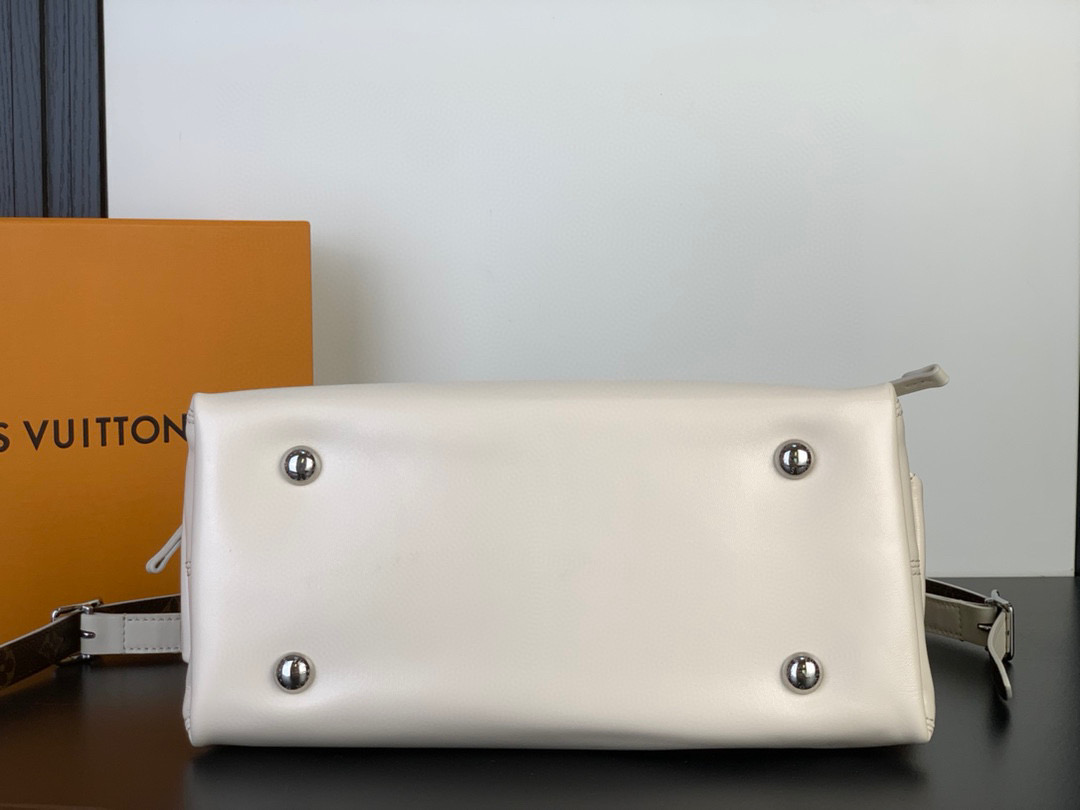 Louis Vuitton Carryall Cargo