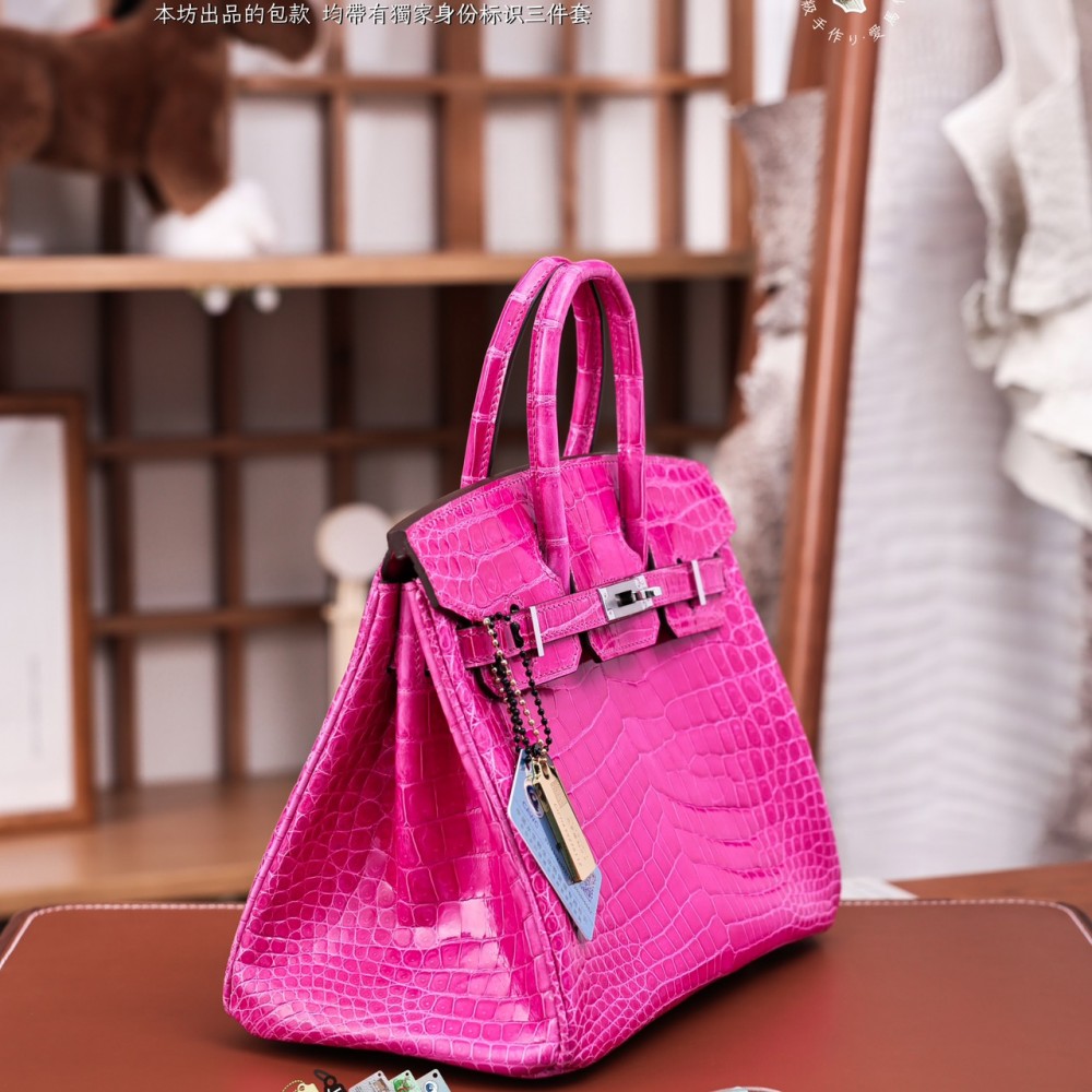 Hermès Birkin 25 Rose Shocking Matte Alligator Palladium Hardware