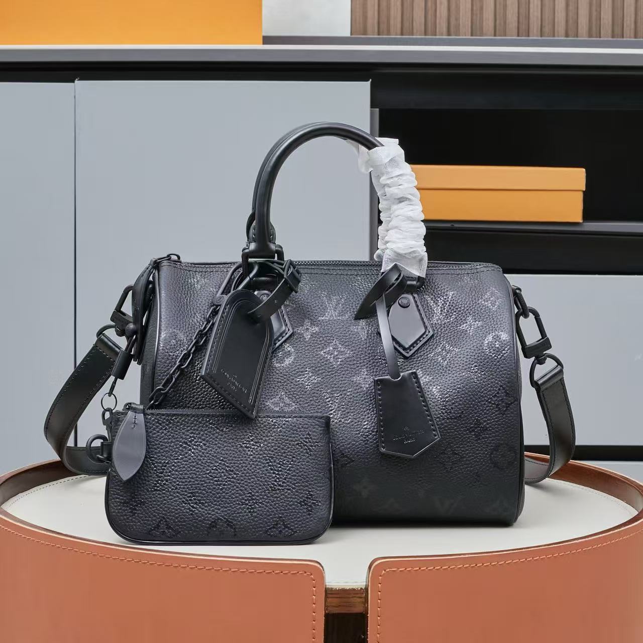 LOUIS VUITTON Speedy P9 Bandoulière 25 Autres Cuirs Monogram Black