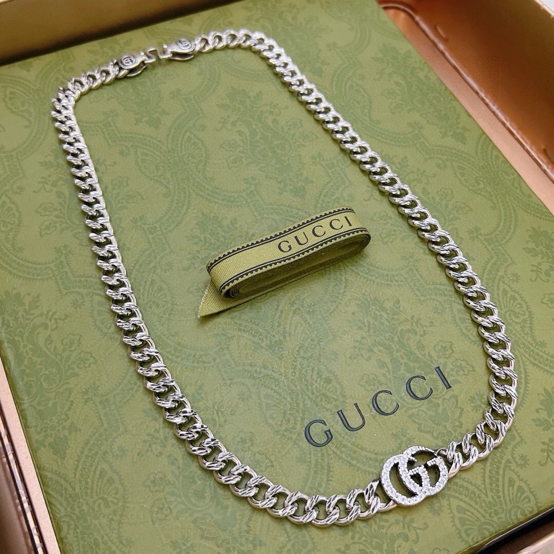 Gucci Interlocking Monogram Station Necklace