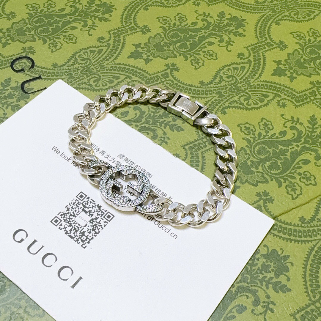 Gucci Charm BraceletSilver Metal Interlocking G Logo
