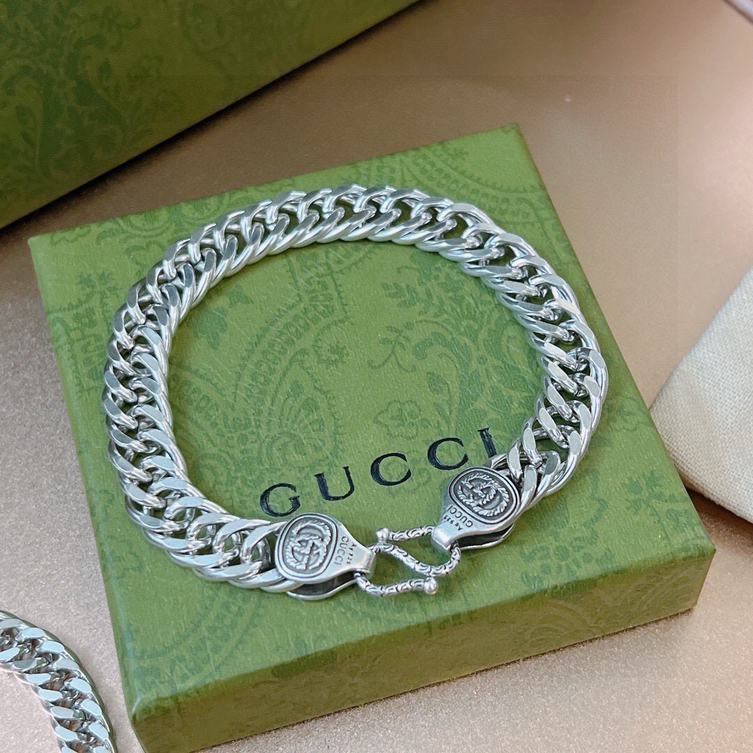 Gucci Charm BraceletSilver Metal