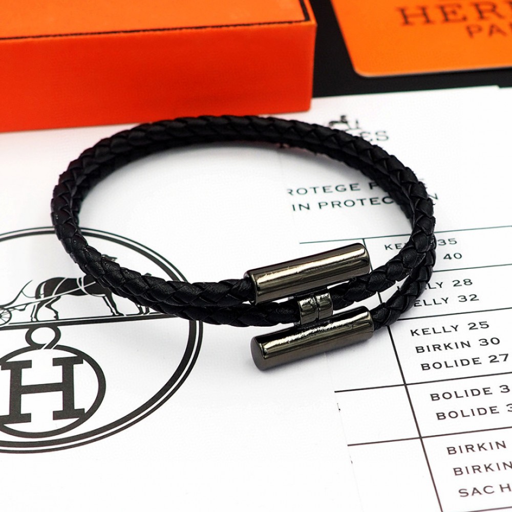 Tournis leather jewellery Hermes Grey in Leather